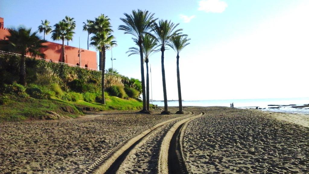 Costa Del Sol Apartment Benalmádena Oda fotoğraf