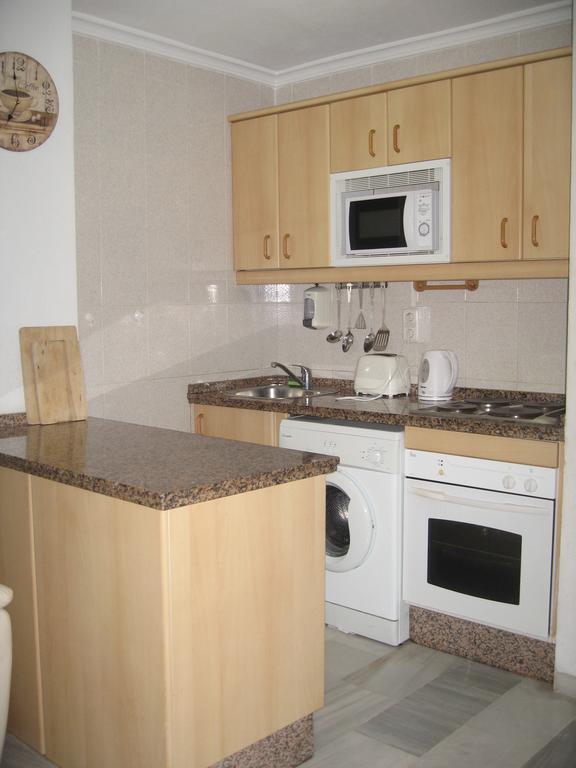 Costa Del Sol Apartment Benalmádena Oda fotoğraf